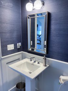 bathroom blue grasscloth 3 Tempting Interiors with logo